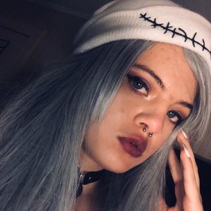 Meet your Posher, Shelby